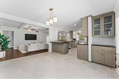 4630 Creekbend Drive, Houston, TX 77035 - Photo 7