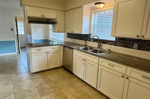 426 Shadow Creek Dr, El Lago, TX 77586 - Photo 5