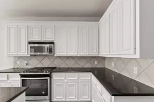 18106 Castle Rain Dr, Humble, TX 77346 - Photo 7