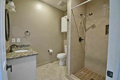 536 Columbia #A, Houston, TX 77007 - Photo 13