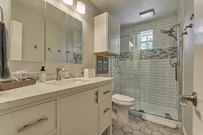 9 Pineash Court, The Woodlands, TX 77381 - Photo 25