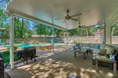 9 Pineash Court, The Woodlands, TX 77381 - Photo 33