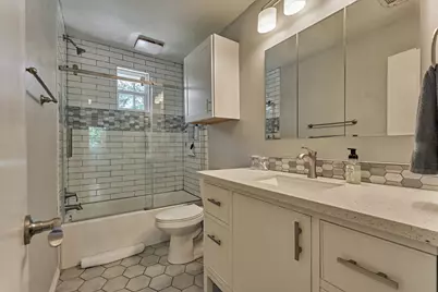 9 Pineash Court, The Woodlands, TX 77381 - Photo 29