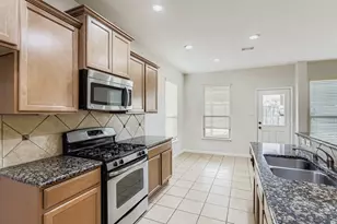 25243 Saddlebrook Ranch Dr, Tomball, TX 77375 - Photo 5