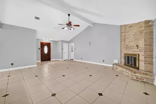 3714 Parkridge Glen Dr, Houston, TX 77082 - Photo 3
