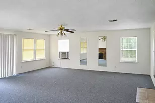 242 Lamenda Ave, Livingston, TX 77351 - Photo 5