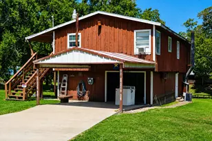 242 Lamenda Ave, Livingston, TX 77351 - Photo 1