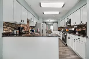 502 Magnolia Cir, League City, TX 77573 - Photo 11