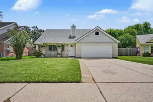 502 Magnolia Cir, League City, TX 77573 - Photo 1