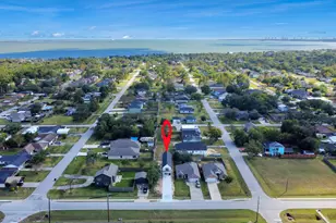 1110 E Main St, La Porte, TX 77571 - Photo 43