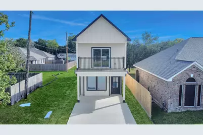 1110 E Main Street, La Porte, TX 77571 - Photo 1