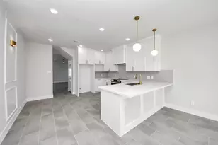 1110 E Main St, La Porte, TX 77571 - Photo 17