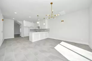 1110 E Main St, La Porte, TX 77571 - Photo 15