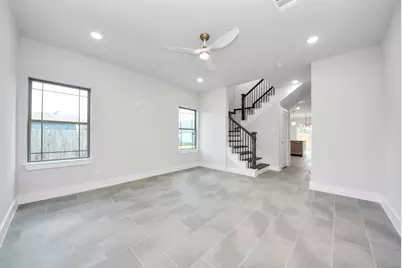 1110 E Main Street, La Porte, TX 77571 - Photo 5