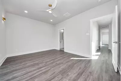 1110 E Main Street, La Porte, TX 77571 - Photo 35