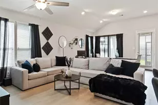 15331 Oakheath Colony Ln, Houston, TX 77044 - Photo 9