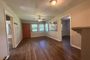 725 Kyle St, Angleton, TX 77515 - Photo 5