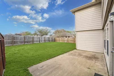 4710 Meadowthorn Court, Friendswood, TX 77546 - Photo 27