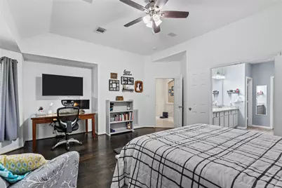 1011 Elm Pointe, League City, TX 77573 - Photo 23