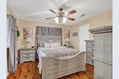 1348 Gifford Road, Angleton, TX 77515 - Photo 9