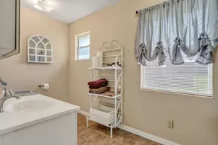 1348 Gifford Rd, Angleton, TX 77515 - Photo 37