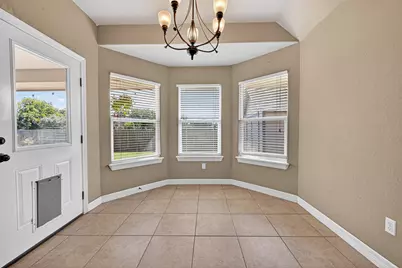 504 Lexington Avenue, Clute, TX 77531 - Photo 11