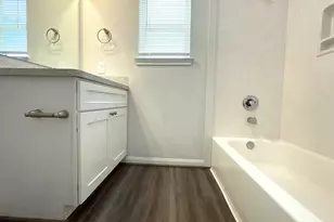8215 Gallahad St, Houston, TX 77078 - Photo 11