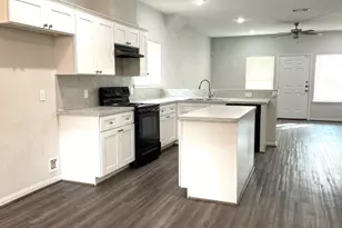 8215 Gallahad St, Houston, TX 77078 - Photo 3