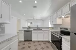 50 Thicket Grove Pl, The Woodlands, TX 77385 - Photo 5