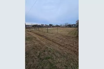 303 15th Street, Dickinson, TX 77539 - Photo 5