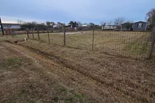 303 15th St, Dickinson, TX 77539 - Photo 5