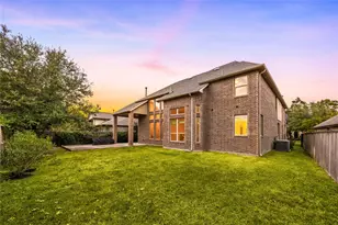 27 Tioga Pl, The Woodlands, TX 77375 - Photo 31