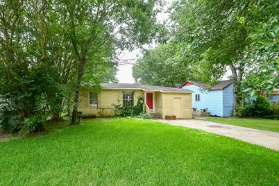 225 17th Ave N, Texas City, TX 77590 - Photo 1