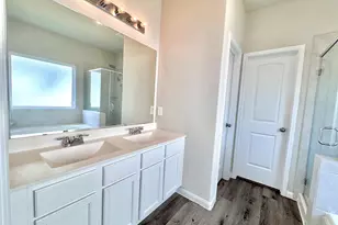 303 Black Bear Dr, Huntsville, TX 77320 - Photo 17