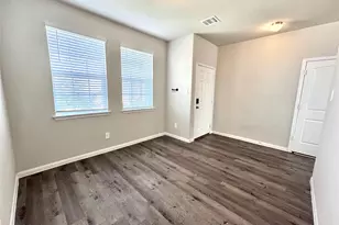 303 Black Bear Dr, Huntsville, TX 77320 - Photo 25