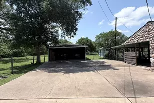 9718 County Rd 321, Sweeny, TX 77480 - Photo 37