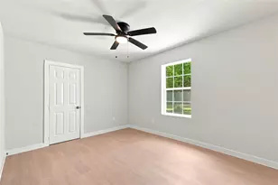 8414 Schiro Rd, Hitchcock, TX 77563 - Photo 19