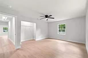 8414 Schiro Rd, Hitchcock, TX 77563 - Photo 17