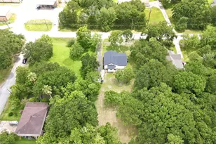 8414 Schiro Rd, Hitchcock, TX 77563 - Photo 31