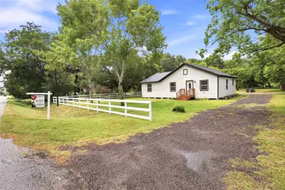8414 Schiro Road, Hitchcock, TX 77563 - Photo 25