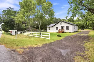 8414 Schiro Rd, Hitchcock, TX 77563 - Photo 25