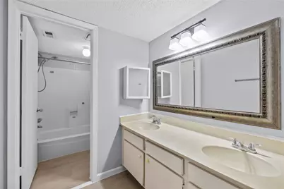 12528 Wellington Park Drive, Houston, TX 77072 - Photo 9