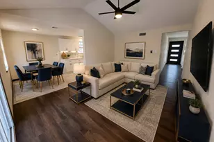 3915 Heatherbrook Dr, Houston, TX 77045 - Photo 5