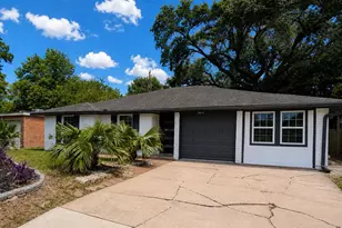 3915 Heatherbrook Dr, Houston, TX 77045 - Photo 17