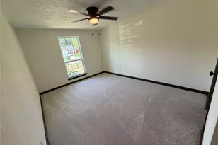 3915 Heatherbrook Dr, Houston, TX 77045 - Photo 15