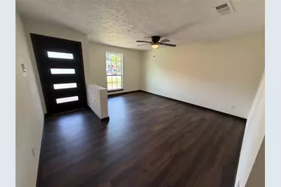 3915 Heatherbrook Drive, Houston, TX 77045 - Photo 3