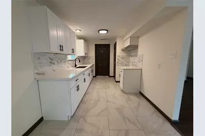 3915 Heatherbrook Drive, Houston, TX 77045 - Photo 5