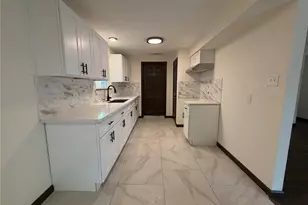 3915 Heatherbrook Dr, Houston, TX 77045 - Photo 5