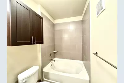 2033 S Gessner Road #2105, Houston, TX 77063 - Photo 15