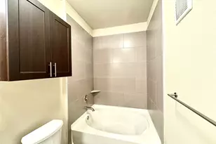 2033 S Gessner Rd, Houston, TX 77063 - Photo 15